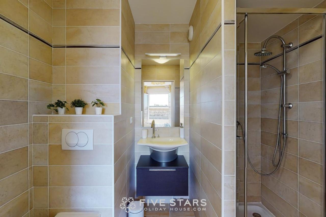 Luxury Beach Five Stars Holiday House นีซ ภายนอก รูปภาพ